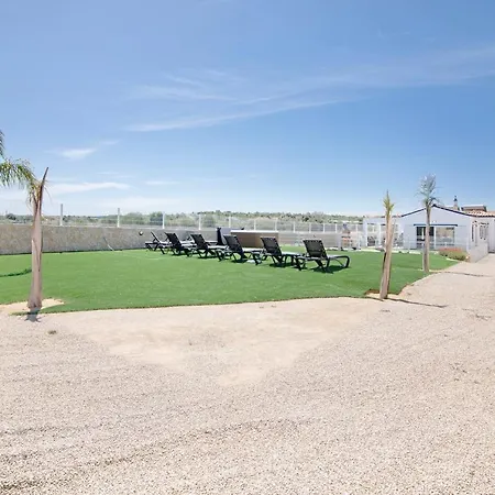 Σπίτι διακοπών Flora Algoz