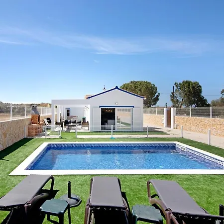 Flora بيت للعطل *