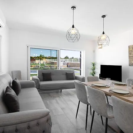 بيت للعطل Flora *