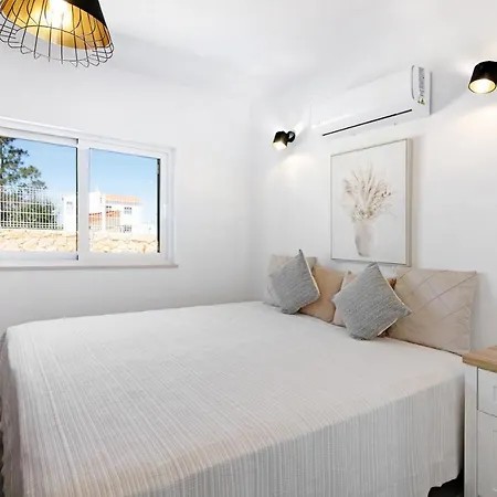 Flora 펜션 알고스